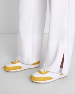 7 For All Mankind Denim Lustre Trouser In Brilliant White -Mod Cloth Store 1dd76ae1573d54370f1cff27eb7132be