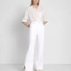7 For All Mankind Denim Lustre Trouser In Brilliant White