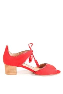 Casino Block-Heel Sandals -Mod Cloth Store casino mic chelsea crew chelsea crew casino mic 09.368 0626056c 5239 4cb7 a4c5 0f29c351df16