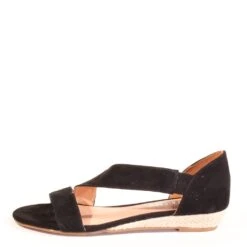 Sahara Suede Comfort Sandals 13 Sahara Suede Comfort Sandals -Mod Cloth Store sahara sue chelsea crew chelsea crew sahara sue 02.387 c7c20491 4b5d 426b bb0a 115aa569cc84
